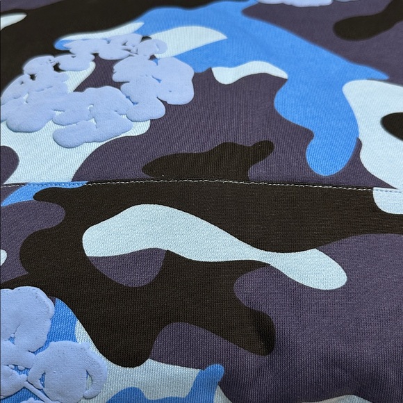 Denim Tears Blue Camo Cotton Wreath All-Over Print Hoodie Size M - Picture 3 of 6